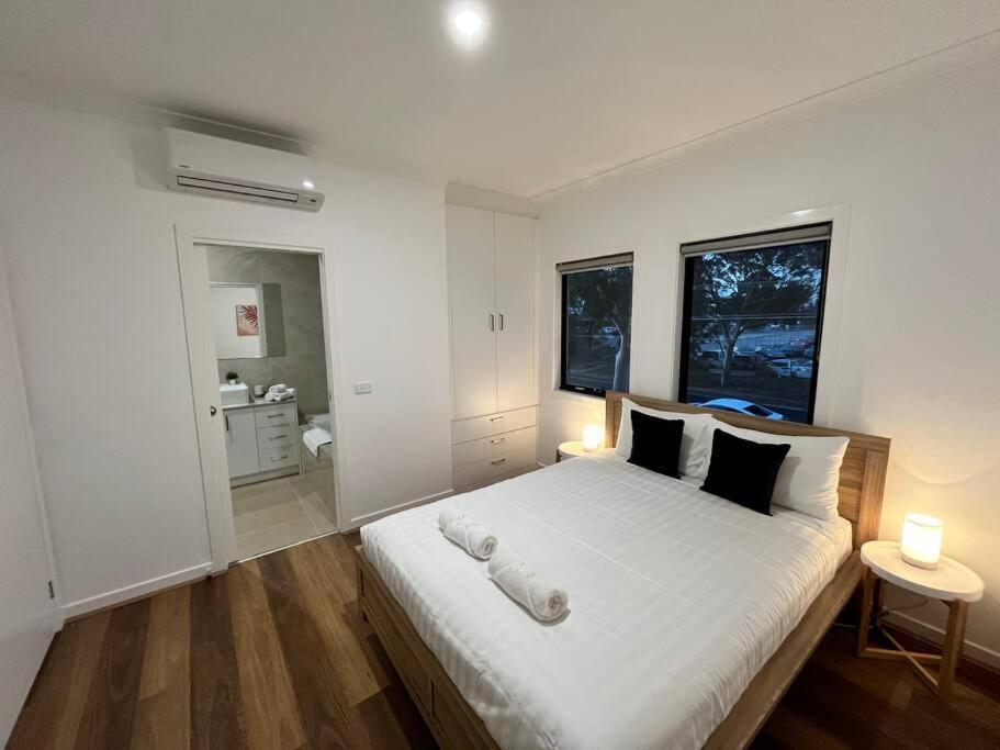 Brand New Modern 2 Bedroom Guesthouse At Airport! Melbourne Exterior foto