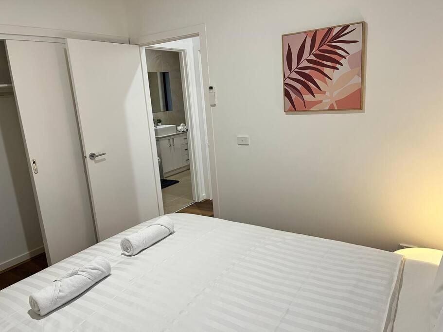 Brand New Modern 2 Bedroom Guesthouse At Airport! Melbourne Exterior foto